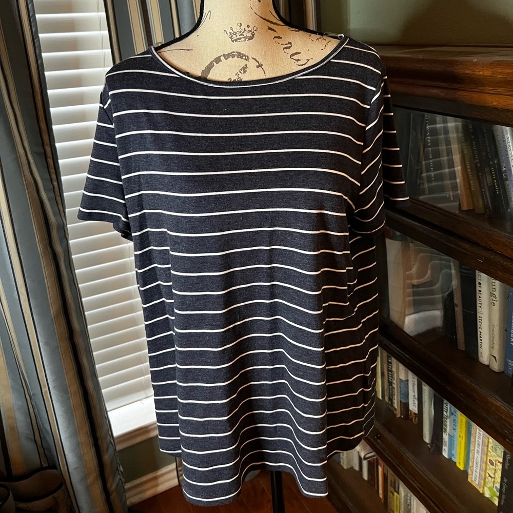 Super Soft tee with button details